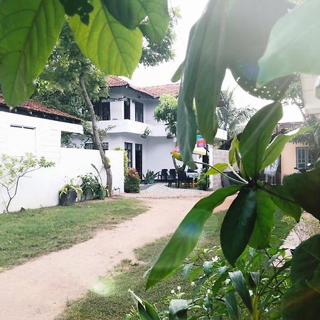 Mrmango Weligama Apartment Exterior photo